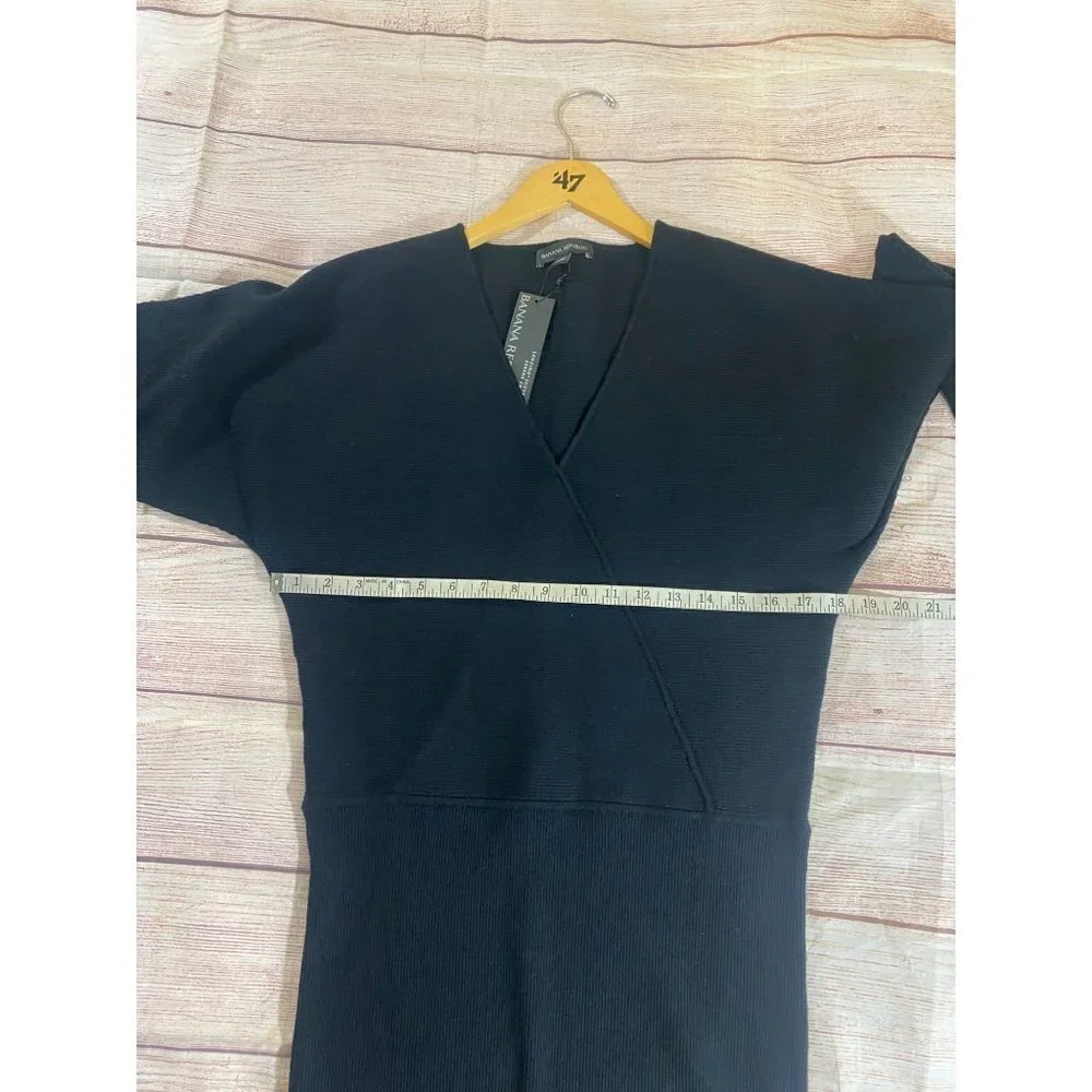 NWT Banana Republic Women's Long Sleeve Thick V Neck Dress - Medium - Picture 9 of 13